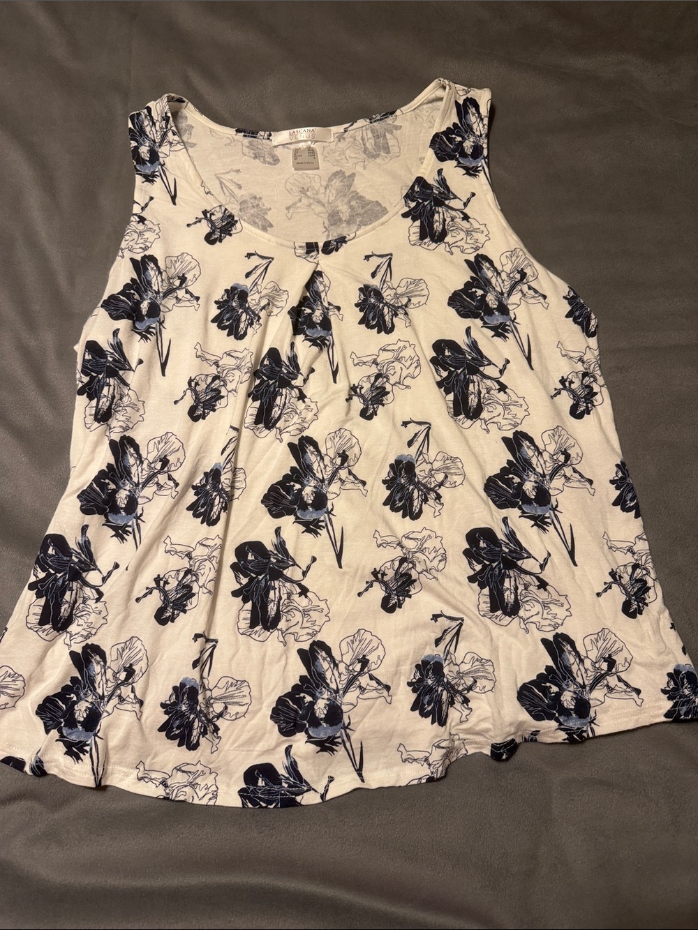 Sleeveless Floral Scoop Neck Tank Top - White & Navy